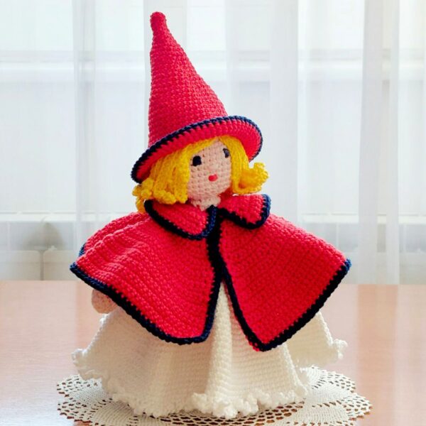 amigurumi pattern doll with red hat