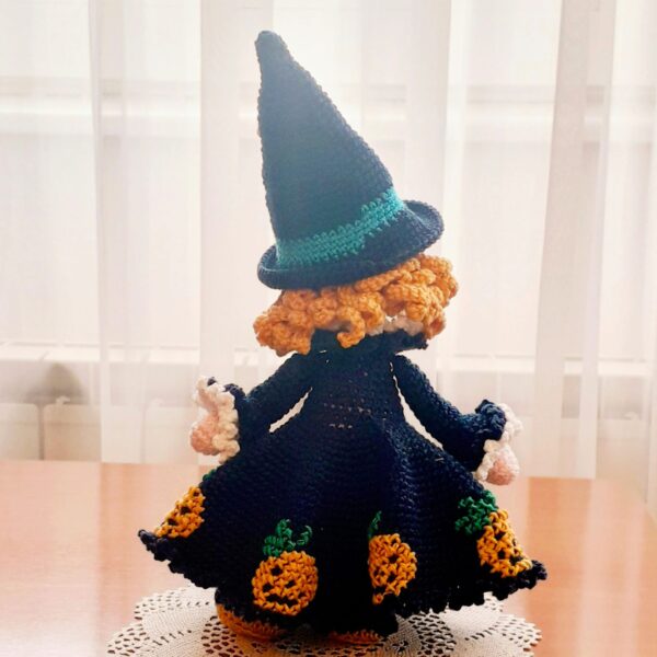 halloween crochet pattern, amigurumi doll with witch hat