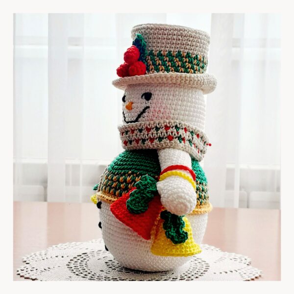 crochet pattern : snowman with bells crochet pattern : snowman with bells