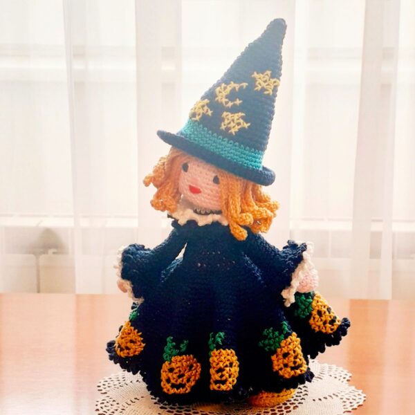 halloween crochet pattern, amigurumi doll with witch hat