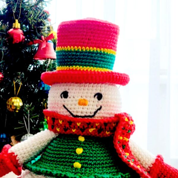 crochet pattern : snowman with birds