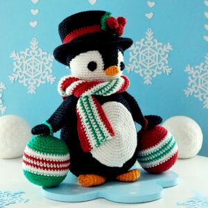 crochet pattern: penguin with christmas balls crochet pattern: penguin with christmas balls