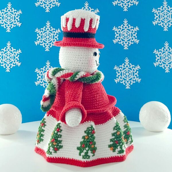 crochet pattern: snowman girl box