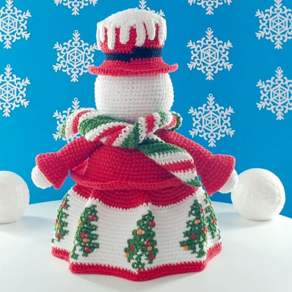 crochet pattern: snowman girl box