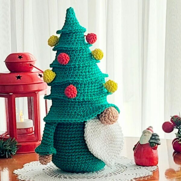 crochet pattern: christmas couple gnomes with tree hats crochet pattern: christmas couple gnomes with tree hats