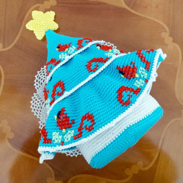 crochet pattern: blue christmas tree with star