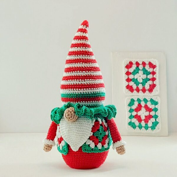 crochet pattern: christmas gnome with granny square vest