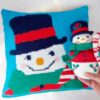 crochet pattern: snowman pillow with candy