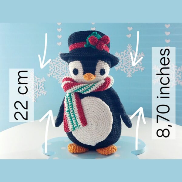 crochet pattern: penguin with christmas balls