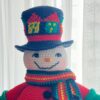 snowman crochet pattern with embroidered birdhouses