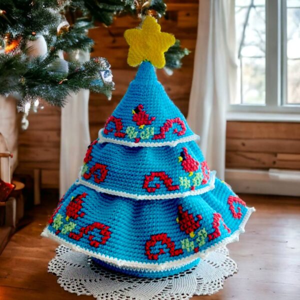 crochet pattern: blue christmas tree with star